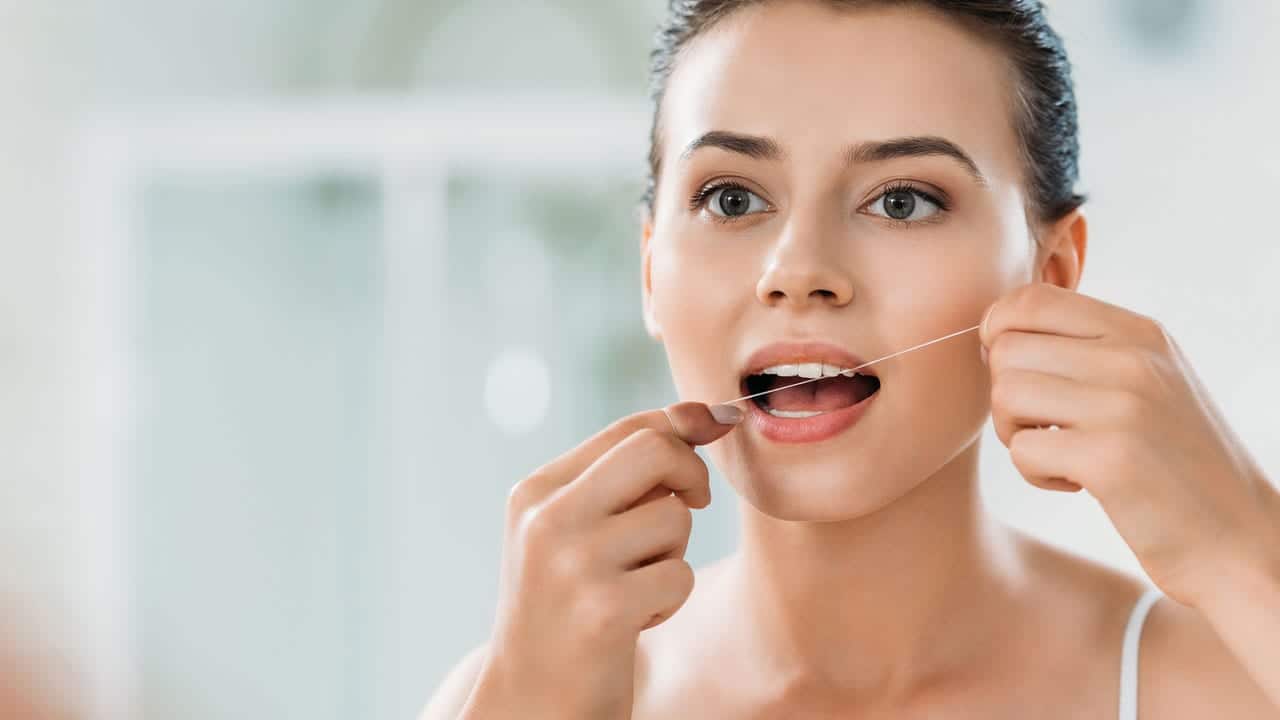 The Link Between Poor Flossing and Gum Disease Dartford